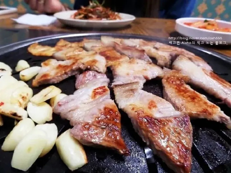 나목도식당